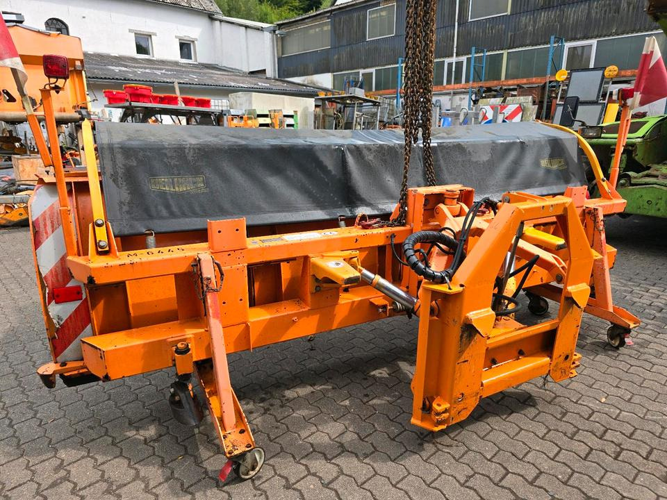 Beilhack PV 34-4 Schneepflug Schneeschild Scheeschieber Winterdienst Unimog U400 300 290 500 427 530 423 318 323 LKW Fendt - Snow plough: picture 5 Beilhack PV 34-4 Schneepflug Schneeschild Scheeschieber Winterdienst Unimog U400 300 290 500 427 530 423 318 323 LKW Fendt - Snow plough: picture 5