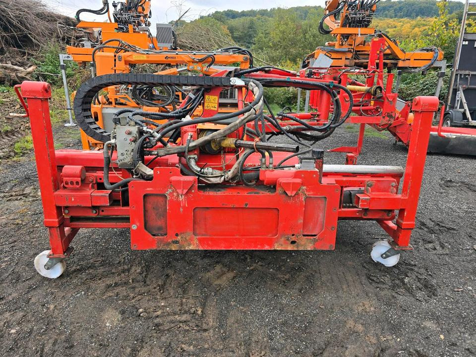 Dücker RSM 13 Randstreifenmäher Böschungsmäher Böschungsmulcher Bankettmäher für Unimog 405 UGE UGN - Verge mower: picture 1 Dücker RSM 13 Randstreifenmäher Böschungsmäher Böschungsmulcher Bankettmäher für Unimog 405 UGE UGN - Verge mower: picture 1