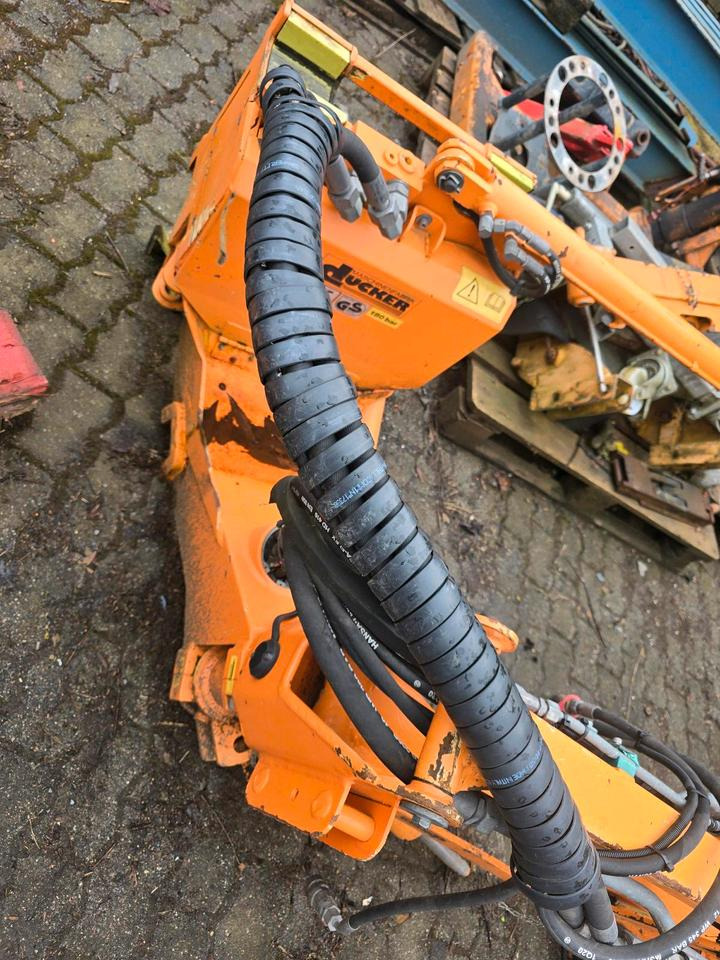 Dücker Randstreifenmäher vom DUA 800 700 Banketmäher Böschungsmäher Auslegemäher für Unimog Mulag Mähausleger - Boom mower: picture 3 Dücker Randstreifenmäher vom DUA 800 700 Banketmäher Böschungsmäher Auslegemäher für Unimog Mulag Mähausleger - Boom mower: picture 3