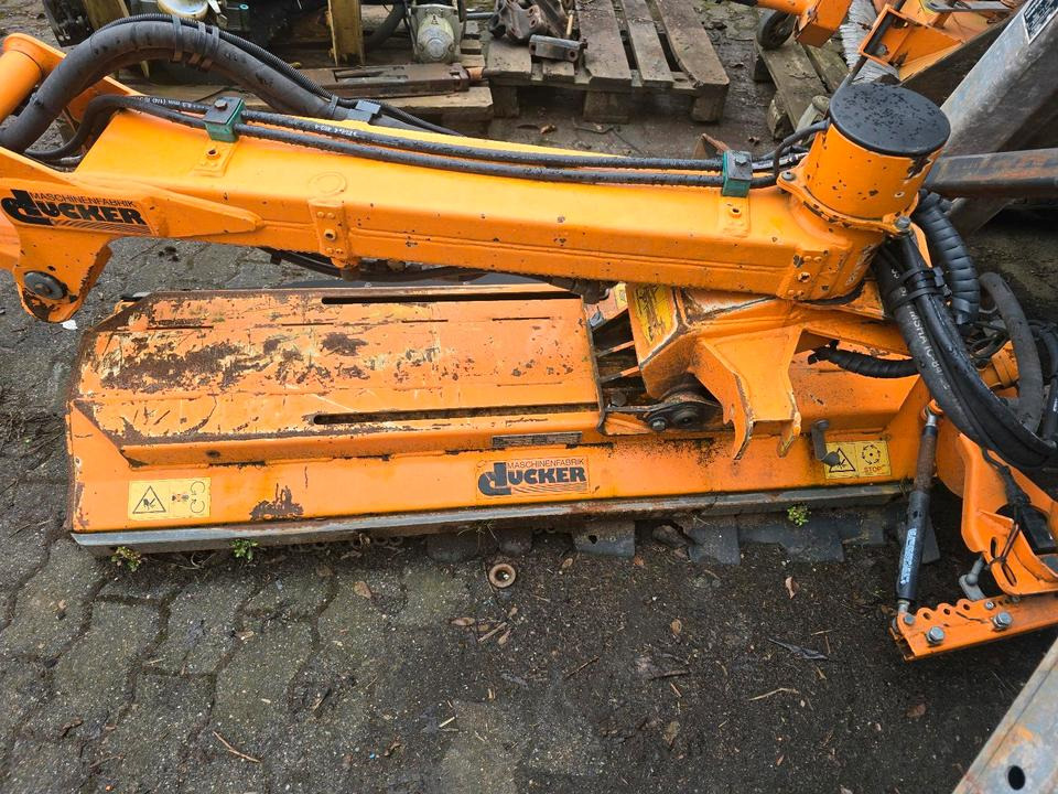 Dücker Randstreifenmäher vom DUA 800 700 Banketmäher Böschungsmäher Auslegemäher für Unimog Mulag Mähausleger - Boom mower: picture 5 Dücker Randstreifenmäher vom DUA 800 700 Banketmäher Böschungsmäher Auslegemäher für Unimog Mulag Mähausleger - Boom mower: picture 5