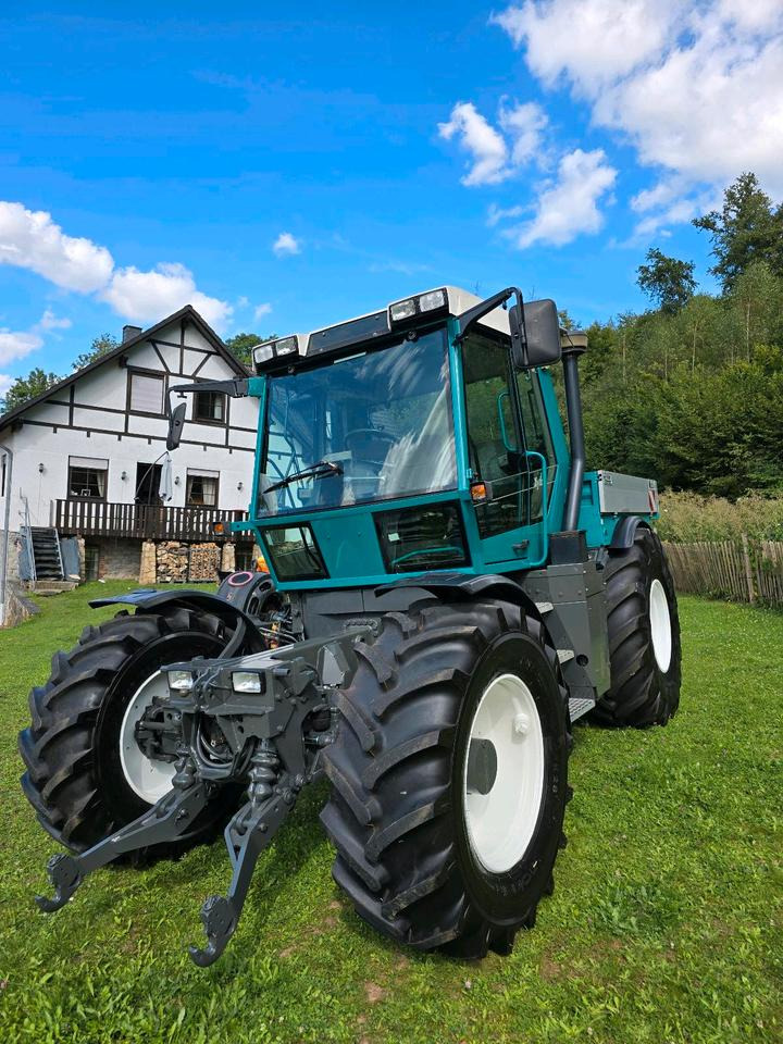 Fendt Xylon 524 Ez. 2003 50kmh 7900 Stunden Traktor Schlepper 522 520 - Straddle tractor: picture 2 Fendt Xylon 524 Ez. 2003 50kmh 7900 Stunden Traktor Schlepper 522 520 - Straddle tractor: picture 2