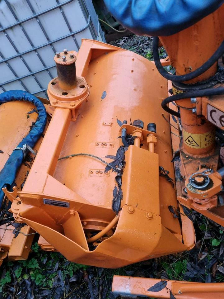 Gilbers Mulchkopf Mähkorb Mähkopf 120cm Mulag Mähausleger Böschun - Flail mower/ Mulcher: picture 2 Gilbers Mulchkopf Mähkorb Mähkopf 120cm Mulag Mähausleger Böschun - Flail mower/ Mulcher: picture 2