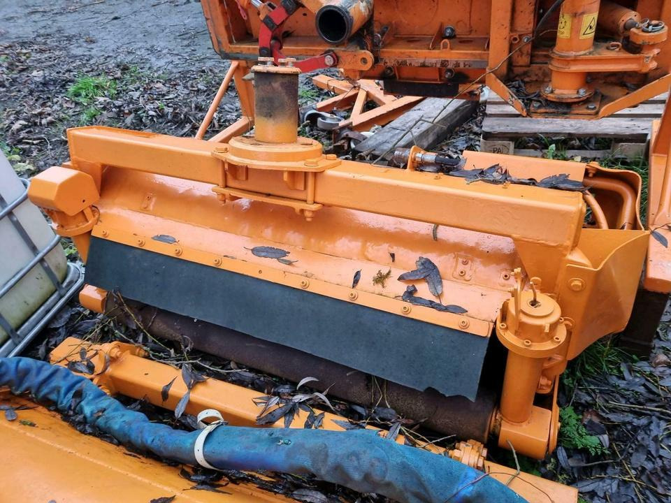 Gilbers Mulchkopf Mähkorb Mähkopf 120cm Mulag Mähausleger Böschun - Flail mower/ Mulcher: picture 1 Gilbers Mulchkopf Mähkorb Mähkopf 120cm Mulag Mähausleger Böschun - Flail mower/ Mulcher: picture 1