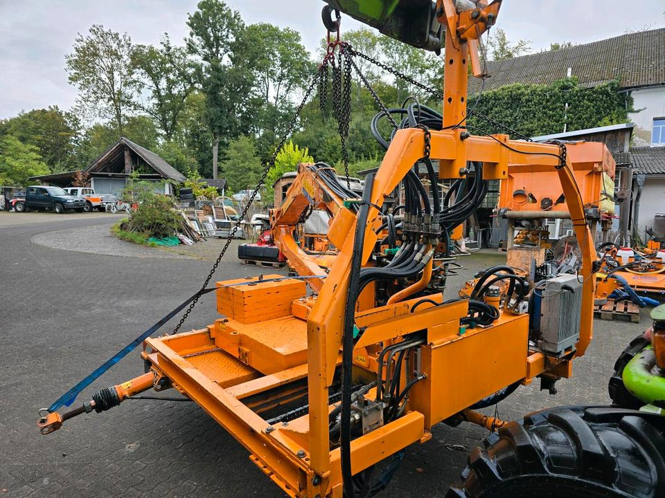 Mulag MHU 800 Mähausleger Böschungsmäher Böschungsmulcher für Unimog 405 U 300 400 500 318 423 427 430 527 535 530 Mercedes-Benz - Boom mower: picture 1 Mulag MHU 800 Mähausleger Böschungsmäher Böschungsmulcher für Unimog 405 U 300 400 500 318 423 427 430 527 535 530 Mercedes-Benz - Boom mower: picture 1