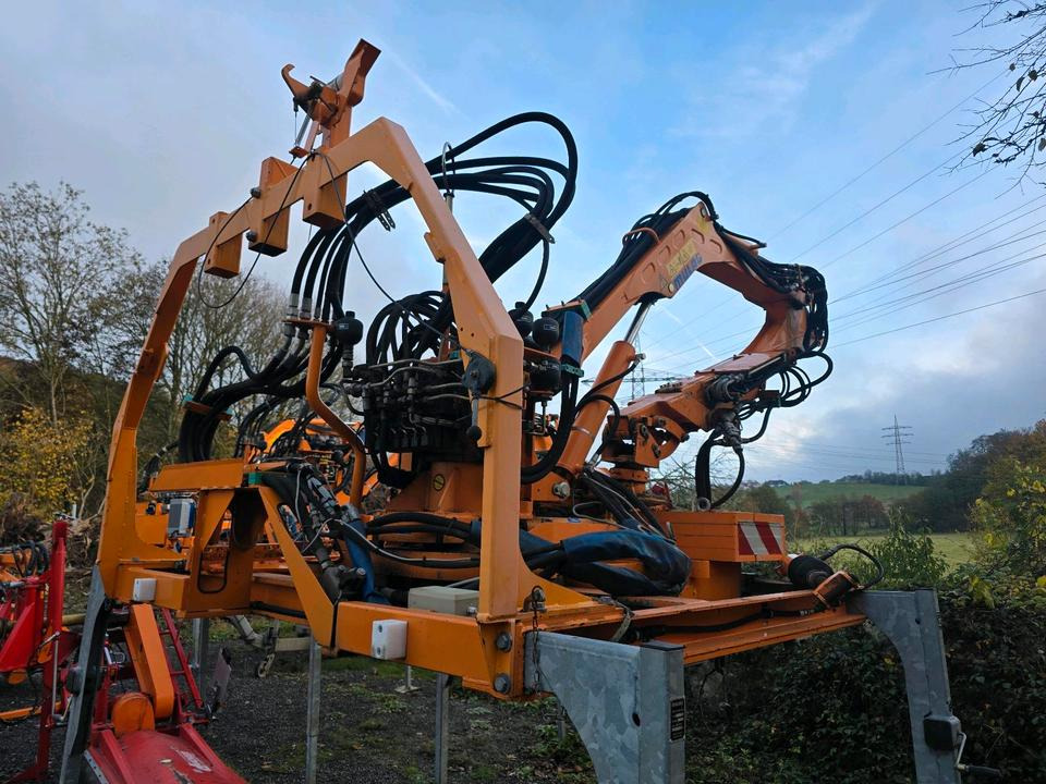 Mulag MHU 800 Mähausleger Teleskop Böschungsmäher Böschungsmulcher für Unimog 405 U 300 400 500 318 423 427 430 527 535 530 Mercedes-Benz - Boom mower: picture 1 Mulag MHU 800 Mähausleger Teleskop Böschungsmäher Böschungsmulcher für Unimog 405 U 300 400 500 318 423 427 430 527 535 530 Mercedes-Benz - Boom mower: picture 1