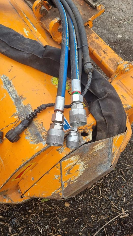 Mulag MK12 aus 2016 für Mähausleger FME MKM Böschungsmulcher Böschungsmäher Seitenmulcher Randstreifenmäher für Unimog U400 405 u 300 500 427 Dücker - Flail mower/ Mulcher: picture 4 Mulag MK12 aus 2016 für Mähausleger FME MKM Böschungsmulcher Böschungsmäher Seitenmulcher Randstreifenmäher für Unimog U400 405 u 300 500 427 Dücker - Flail mower/ Mulcher: picture 4