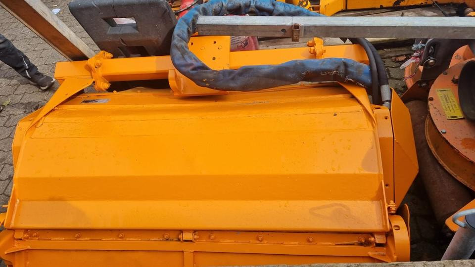 Mulag UMK12 aus 2016 für Mähausleger FME MKM Böschungsmulcher Böschungsmäher Seitenmulcher Randstreifenmäher für Unimog U400 405 u 300 500 427 Dücker - Flail mower/ Mulcher: picture 2 Mulag UMK12 aus 2016 für Mähausleger FME MKM Böschungsmulcher Böschungsmäher Seitenmulcher Randstreifenmäher für Unimog U400 405 u 300 500 427 Dücker - Flail mower/ Mulcher: picture 2