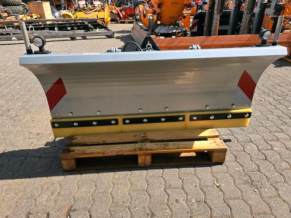 Snow plough NEUWARE KIF Schneepflug CM 1600 Schneeschieber Schneeschild Winterdienst Räumschild passend für Multicar Kramer Iseki Kubota Kleintraktor: picture 8
