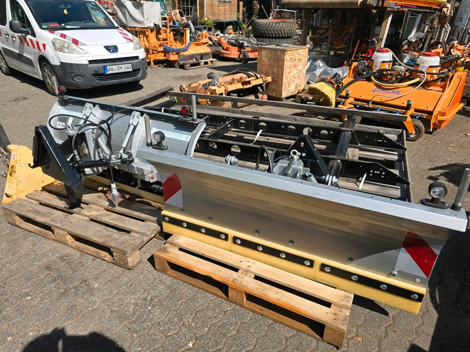 Snow plough NEUWARE KIF Schneepflug CM 1600 Schneeschieber Schneeschild Winterdienst Räumschild passend für Multicar Kramer Iseki Kubota Kleintraktor: picture 12
