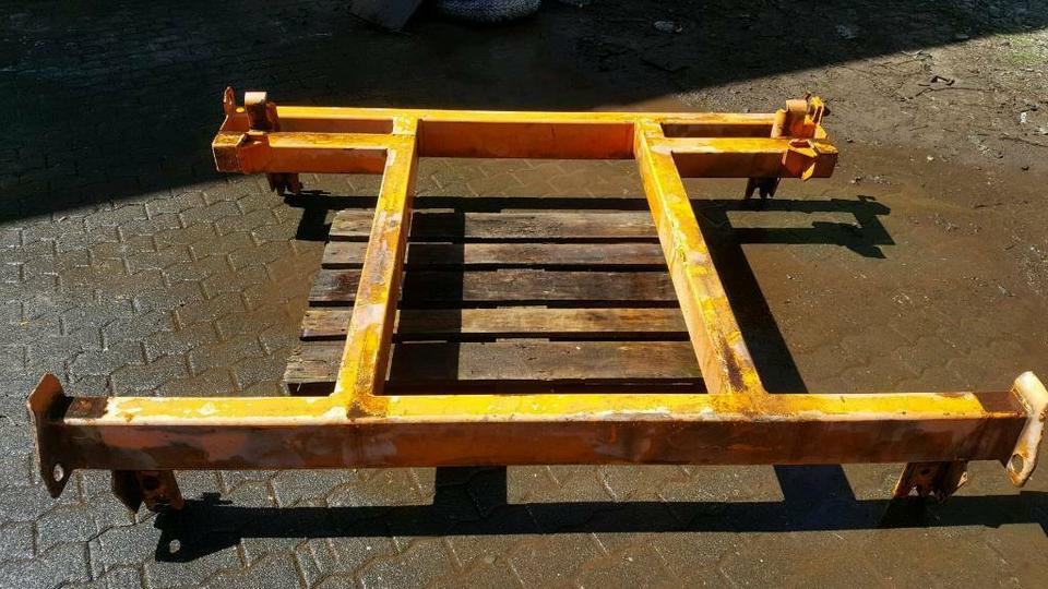 Rahmen für Unimog U 400 300 500 Salzstreuer winterdienst Schmidt - Frame/ Chassis for Municipal/ Special vehicle: picture 1 Rahmen für Unimog U 400 300 500 Salzstreuer winterdienst Schmidt - Frame/ Chassis for Municipal/ Special vehicle: picture 1