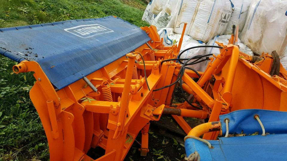 Schneepflug Schmidt Beilhack Winterdienst Schneeschild Unimog Fen - Snow plough: picture 3 Schneepflug Schmidt Beilhack Winterdienst Schneeschild Unimog Fen - Snow plough: picture 3