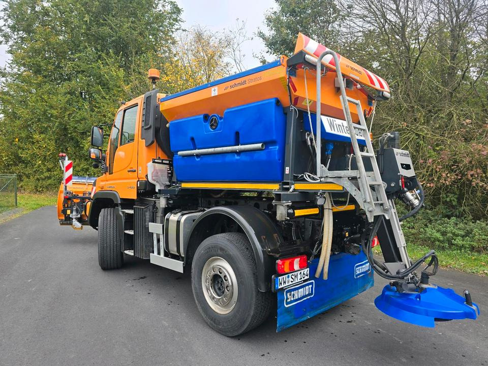 Unlmog 405 U 423 Schmidt Stratos Schneepflug U430 427 Mercedes 318 530 527 Winterdienst - Snow removal vehicle: picture 1 Unlmog 405 U 423 Schmidt Stratos Schneepflug U430 427 Mercedes 318 530 527 Winterdienst - Snow removal vehicle: picture 1