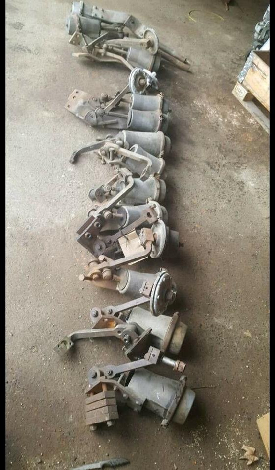 Unterwurfketten Schleuderketten Unimog LKW Winterdienst - Wheels and tires for Municipal/ Special vehicle: picture 1 Unterwurfketten Schleuderketten Unimog LKW Winterdienst - Wheels and tires for Municipal/ Special vehicle: picture 1