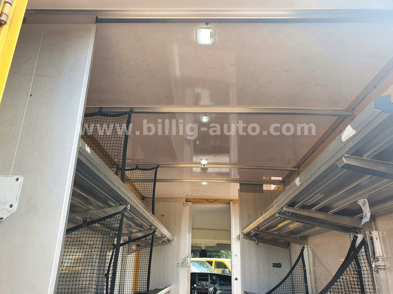 Box van Iveco Daily Koffer*EURO 5*Maxi*1.Hand*Luftfederung: picture 15