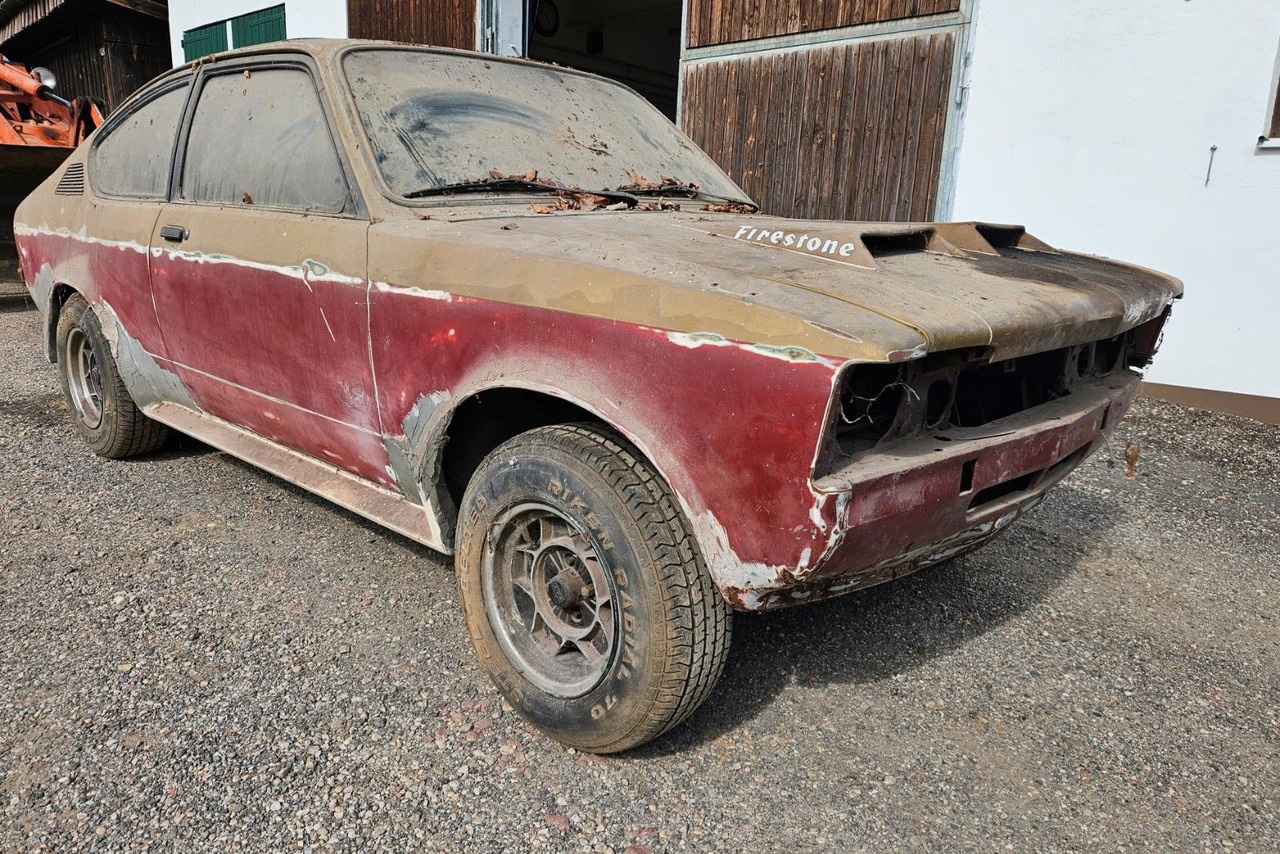 Opel Kadett C Rallye 2.0E Coupe Nr.13 Scheunenfund - Car: picture 1 Opel Kadett C Rallye 2.0E Coupe Nr.13 Scheunenfund - Car: picture 1