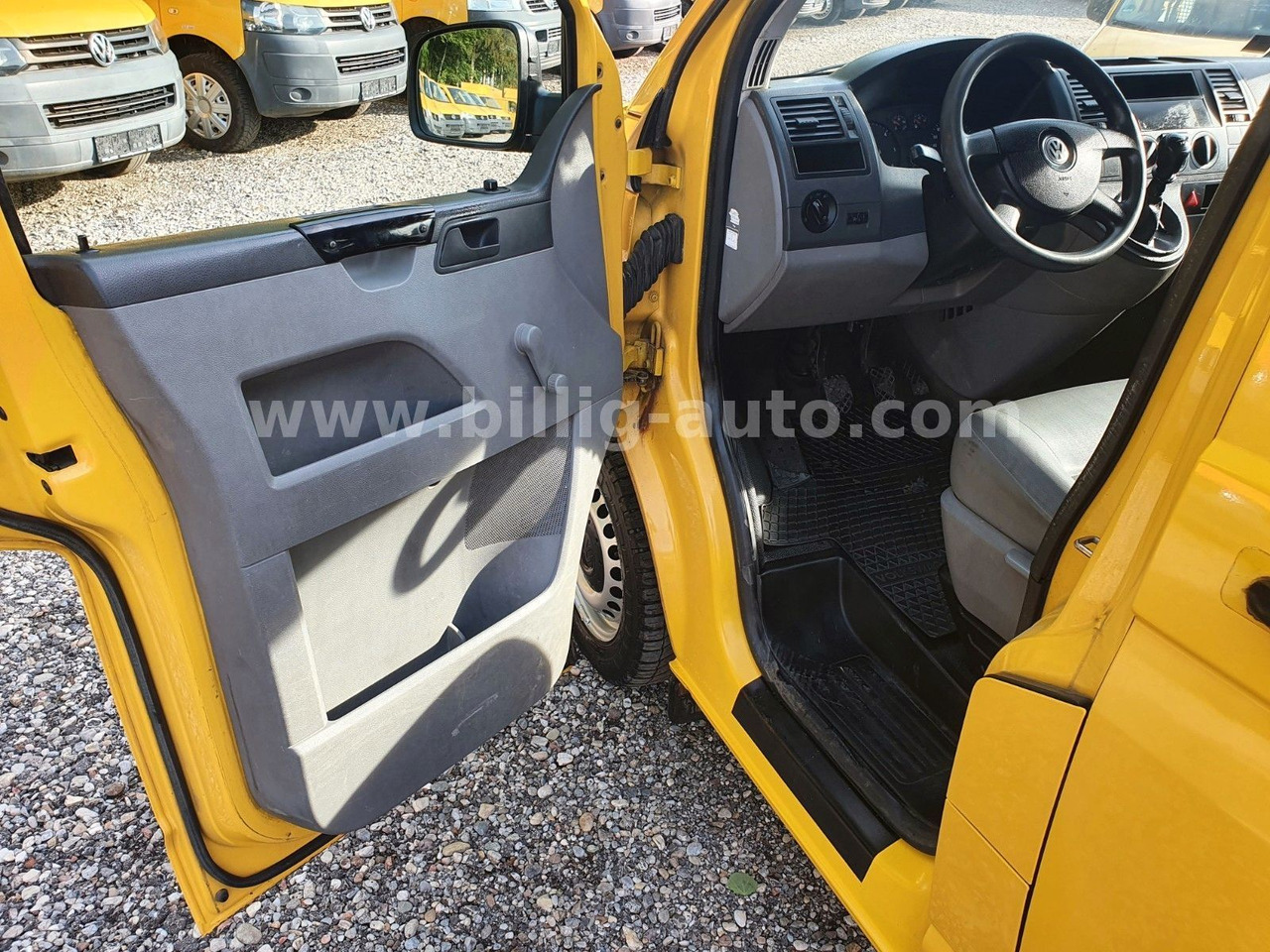 Passenger van Volkswagen T5 1.9 TDI *2xSchiebetüre*1.Hand*Scheckheftgepfl: picture 16 Passenger van Volkswagen T5 1.9 TDI *2xSchiebetüre*1.Hand*Scheckheftgepfl: picture 16