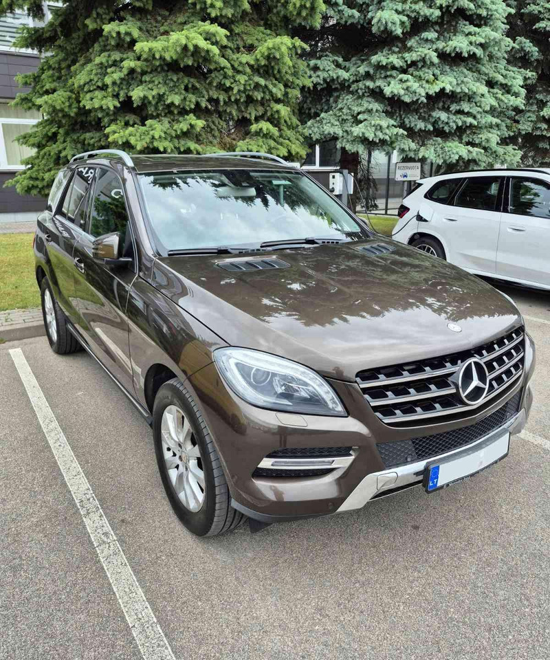 Mercedes-Benz ML350 - SUV: picture 1 Mercedes-Benz ML350 - SUV: picture 1