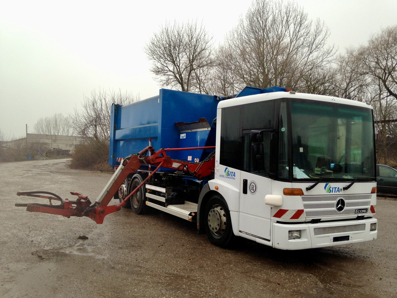 MERCEDES-BENZ ECONIC - Garbage truck: picture 2 MERCEDES-BENZ ECONIC - Garbage truck: picture 2