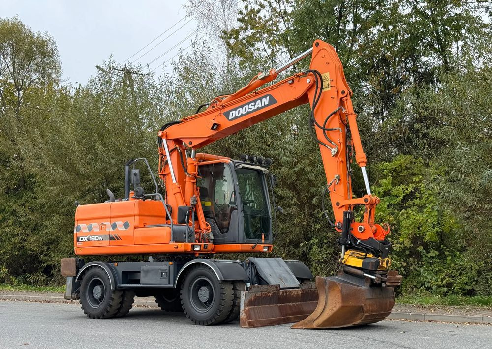 Doosan * DOOSAN DX160W *ROTOTILT* GPS 2D Leica * Sprowadzona * Stan Perfekcyjny * Koparka Kołowa * - Wheel excavator: picture 2 Doosan * DOOSAN DX160W *ROTOTILT* GPS 2D Leica * Sprowadzona * Stan Perfekcyjny * Koparka Kołowa * - Wheel excavator: picture 2