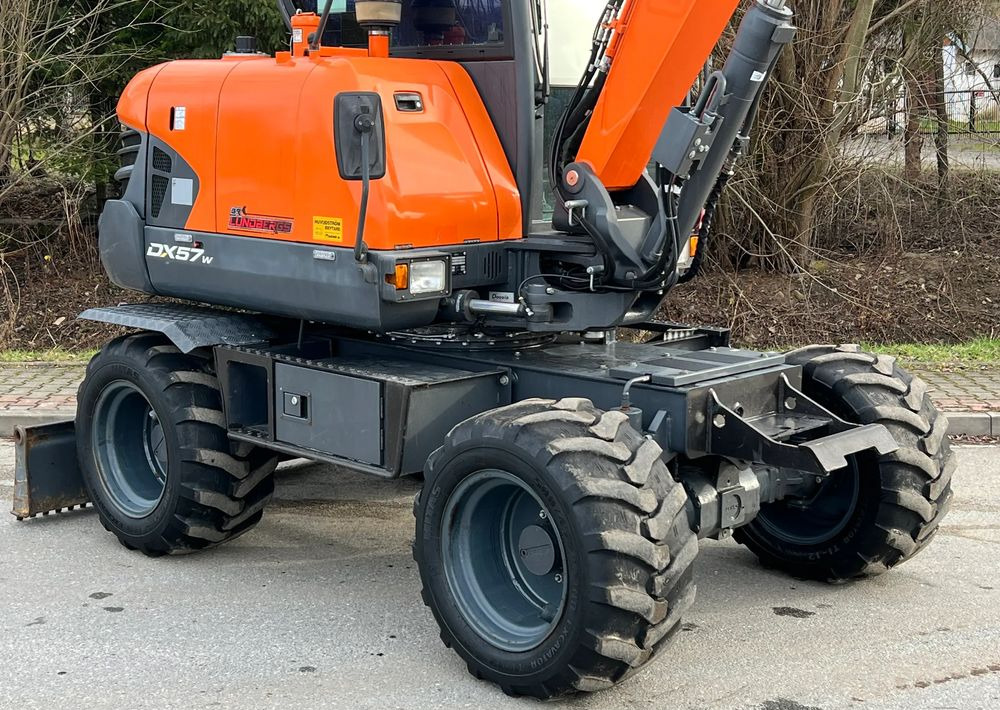 Doosan DOOSAN DX57W *ROTOTILT* 2200 Motogodzin * Jak Nowa * Sprowadzona * Stan Perfekcyjny - Wheel excavator: picture 5 Doosan DOOSAN DX57W *ROTOTILT* 2200 Motogodzin * Jak Nowa * Sprowadzona * Stan Perfekcyjny - Wheel excavator: picture 5