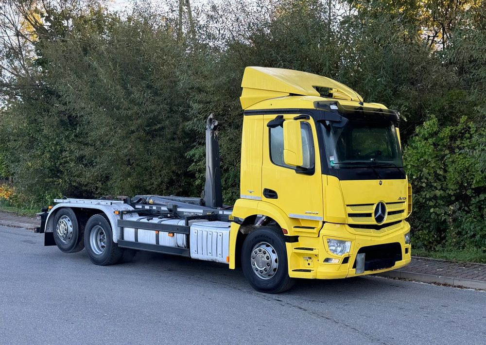 Mercedes-Benz * Hakowiec * Mercedes Antos 2543 * Sprowadzony * Stan Perfekcyjny - Hook lift truck: picture 2 Mercedes-Benz * Hakowiec * Mercedes Antos 2543 * Sprowadzony * Stan Perfekcyjny - Hook lift truck: picture 2