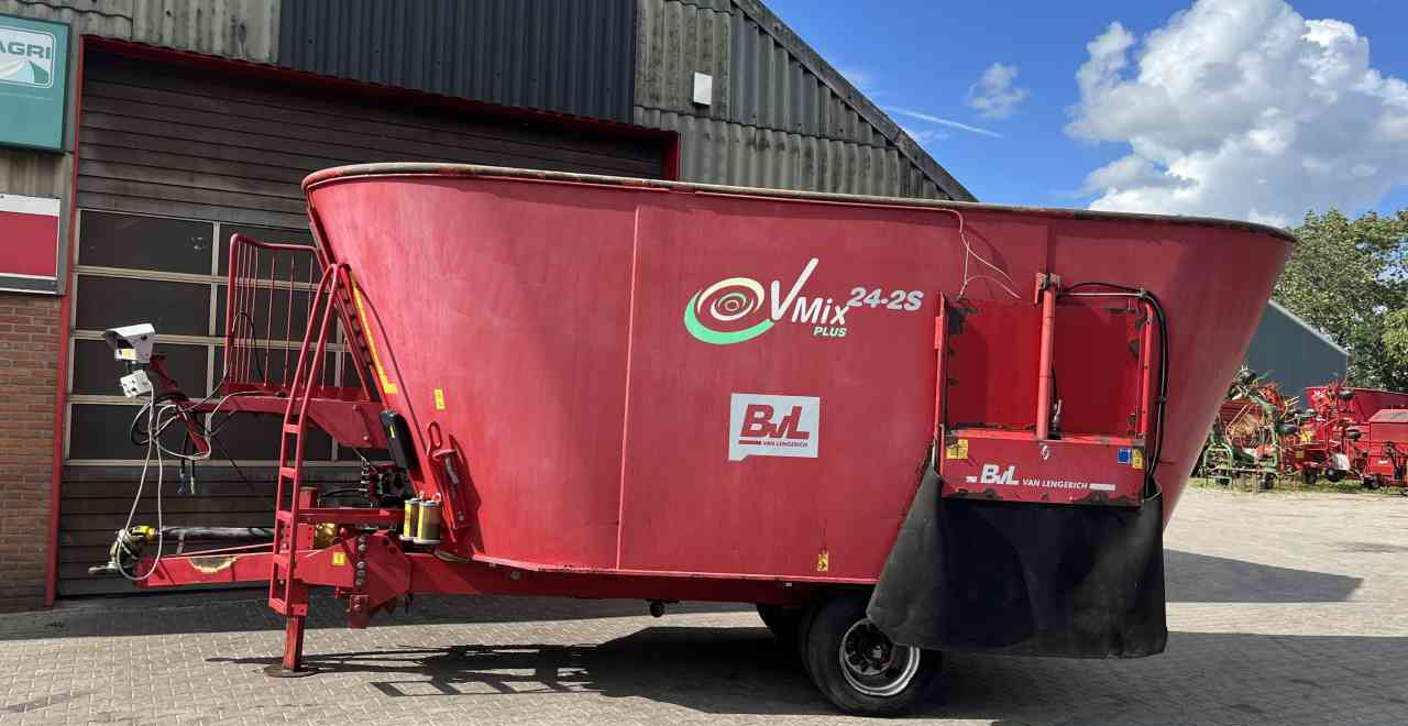 BVL V-Mix 24-2S Voermengwagen voermachines - Forage mixer wagon: picture 2 BVL V-Mix 24-2S Voermengwagen voermachines - Forage mixer wagon: picture 2