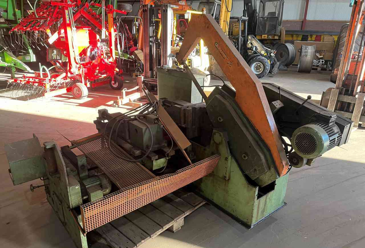 Kasto beugelzaagmachine diversen - Machine tool: picture 2 Kasto beugelzaagmachine diversen - Machine tool: picture 2