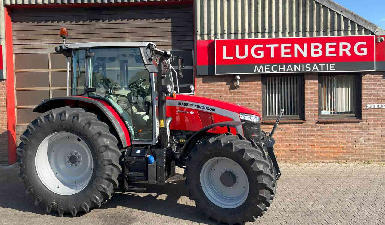 Massey Ferguson 5M.145 Dyna-4 Tractoren - Farm tractor: picture 1 Massey Ferguson 5M.145 Dyna-4 Tractoren - Farm tractor: picture 1