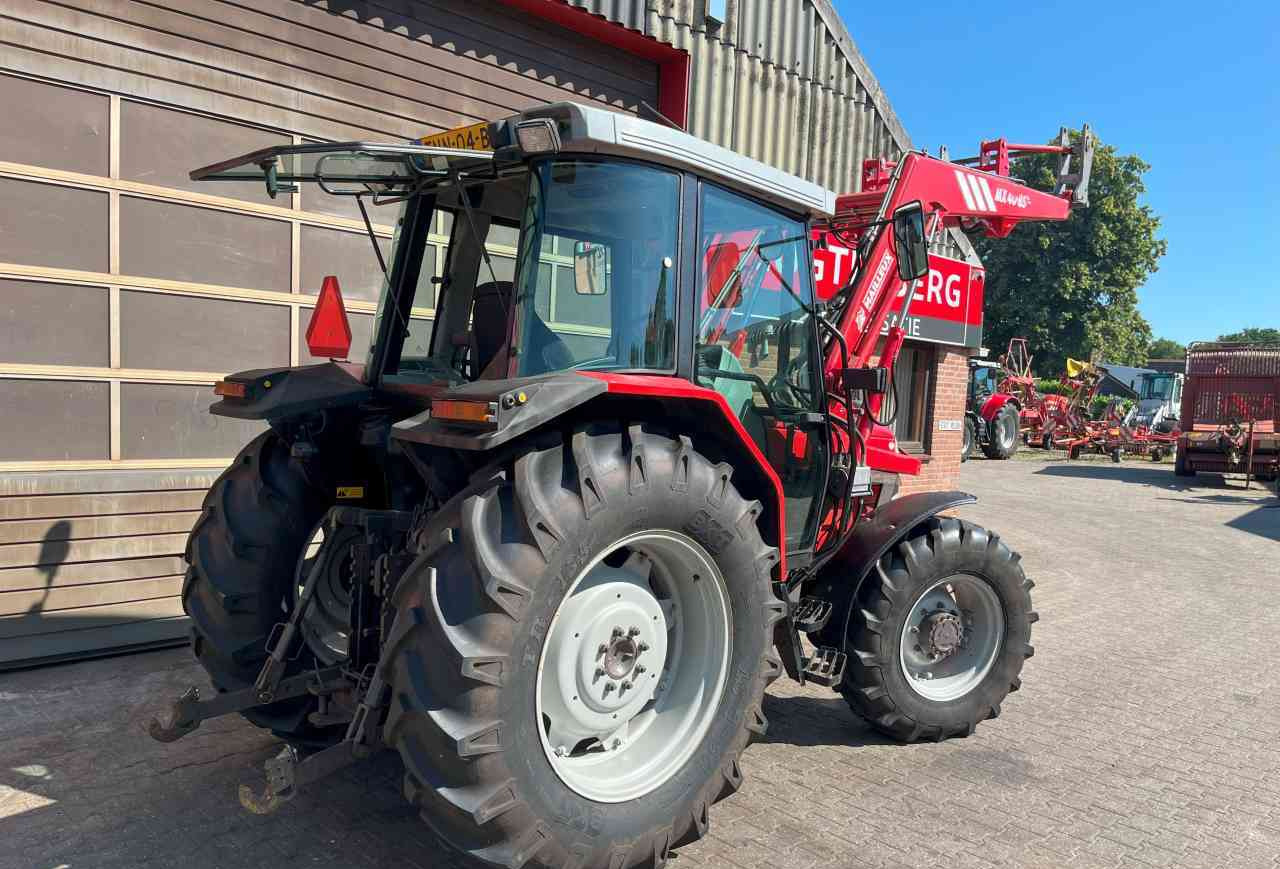 Farm tractor Massey Ferguson 6140 Dynashift met Mailleux voorlader tractoren *Verkocht/sold*: picture 6