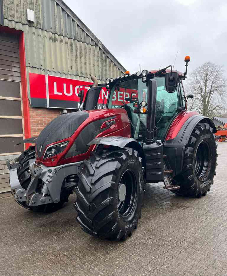 Valtra T234 Direct Tractoren - Farm tractor: picture 2 Valtra T234 Direct Tractoren - Farm tractor: picture 2