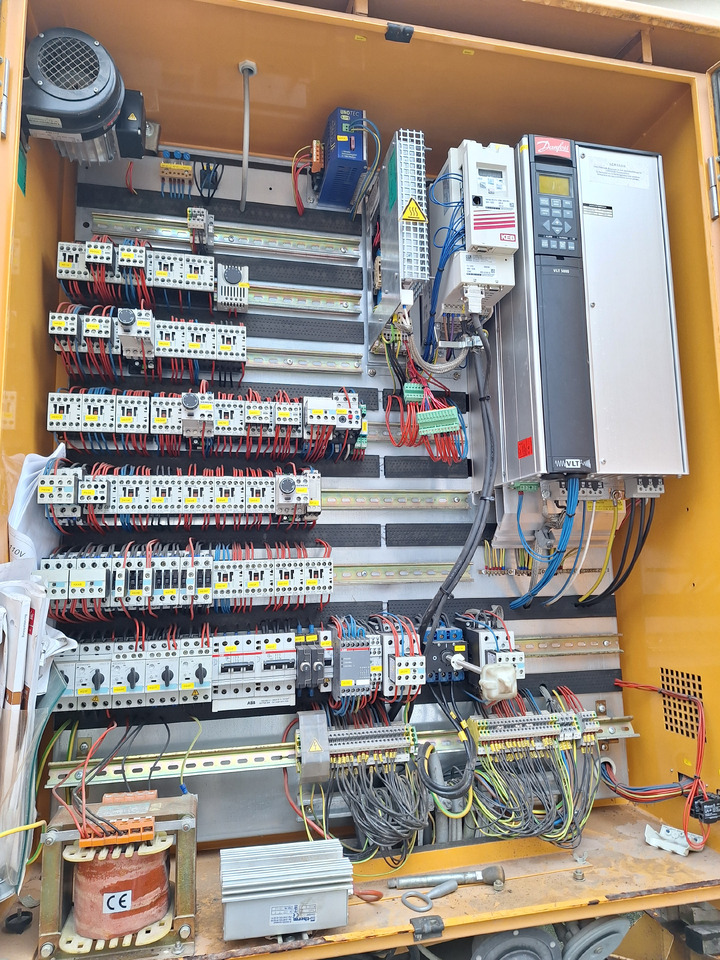 Liebherr 26H - Self-erecting tower crane: picture 4 Liebherr 26H - Self-erecting tower crane: picture 4