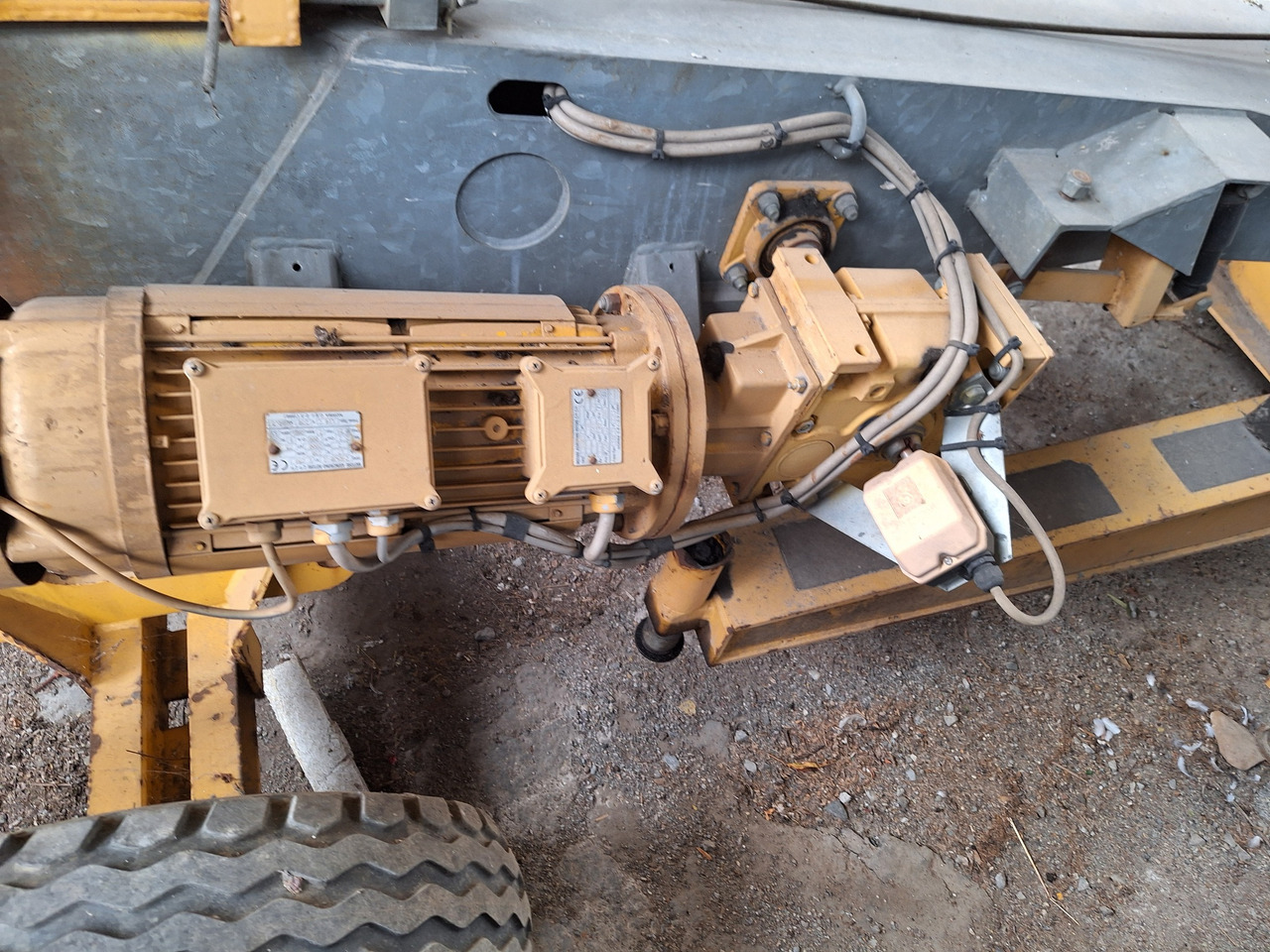 POTAIN HD10A - Self-erecting tower crane: picture 5 POTAIN HD10A - Self-erecting tower crane: picture 5