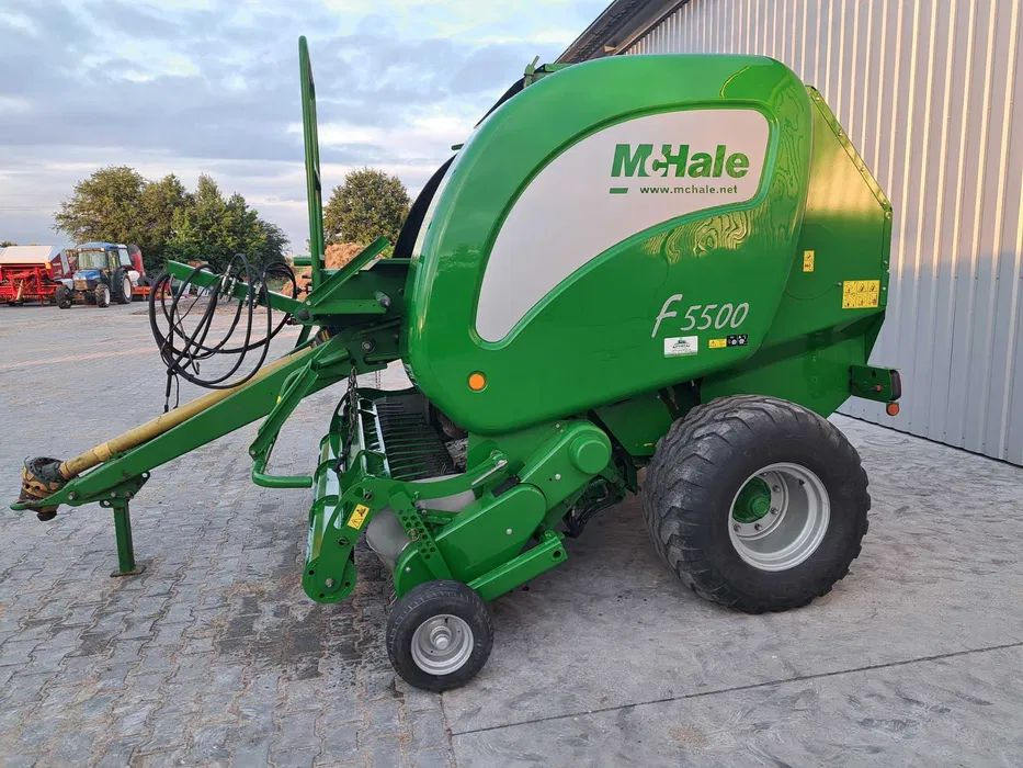 Mchale F5500 - Round baler: picture 1 Mchale F5500 - Round baler: picture 1