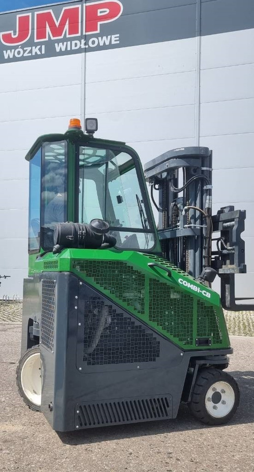 Combilift CB 2500 LPG - 4-way reach truck: picture 2 Combilift CB 2500 LPG - 4-way reach truck: picture 2