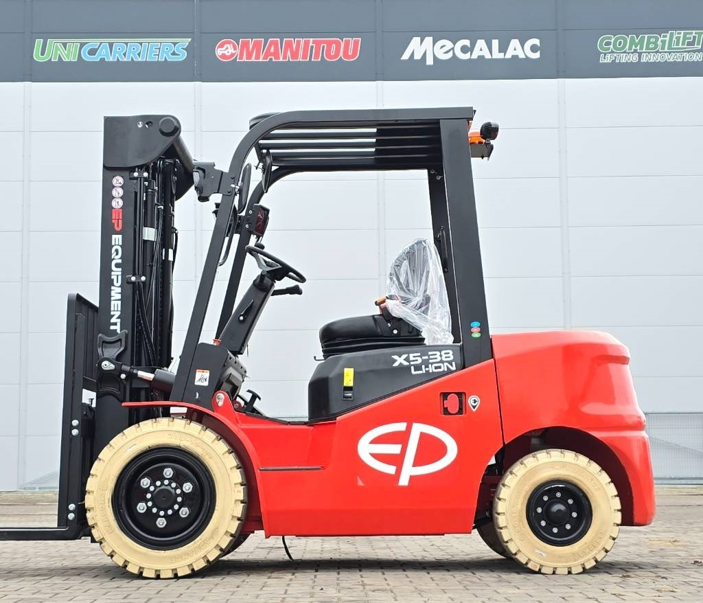 EP EFL382 X5 LI-ON - Electric forklift: picture 3 EP EFL382 X5 LI-ON - Electric forklift: picture 3