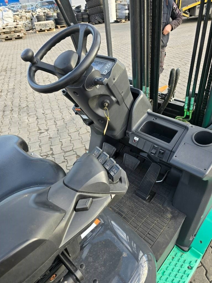 LPG forklift Mitsubishi FG 15 NT: picture 17