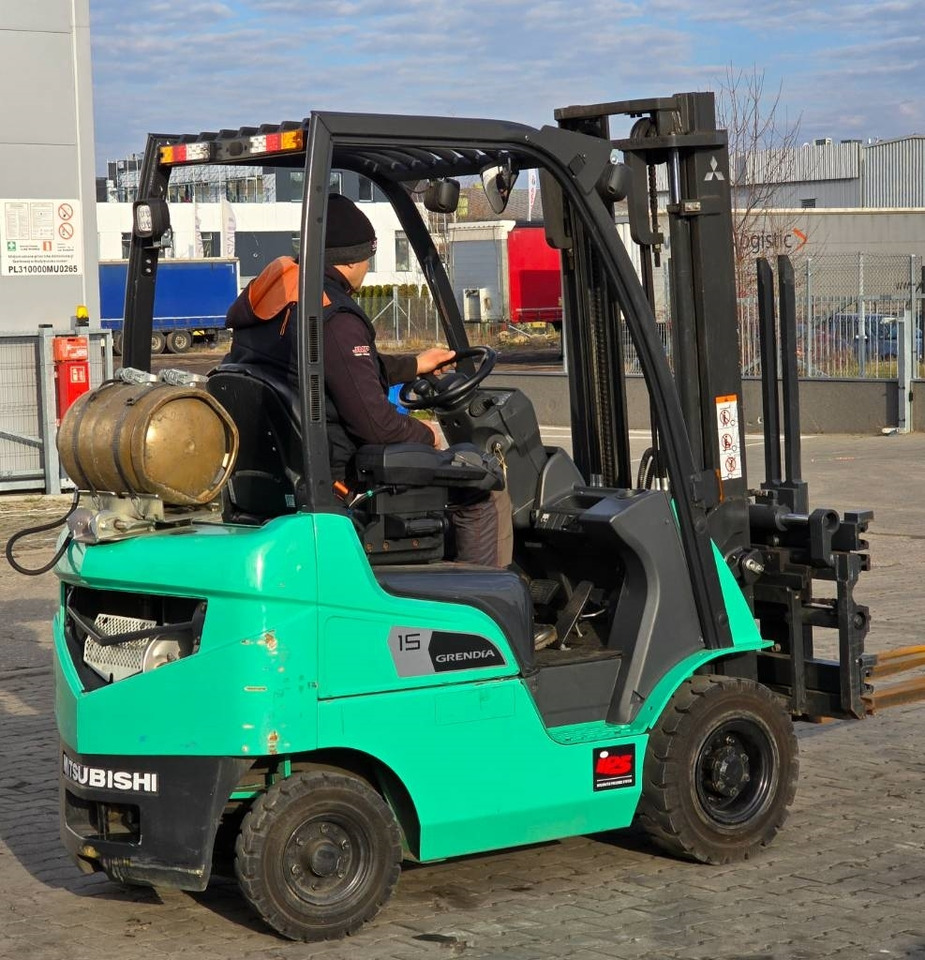 LPG forklift Mitsubishi FG 15 NT: picture 10