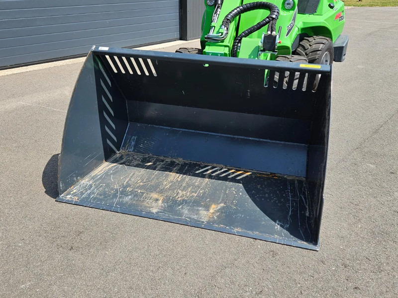 Avant Volumebak 160cm - Attachment for Agricultural machinery: picture 3 Avant Volumebak 160cm - Attachment for Agricultural machinery: picture 3