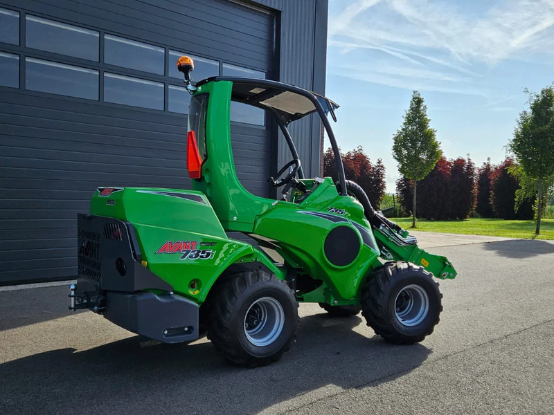 Avant 735i Rental mini-shovel - Compact track loader: picture 3 Avant 735i Rental mini-shovel - Compact track loader: picture 3