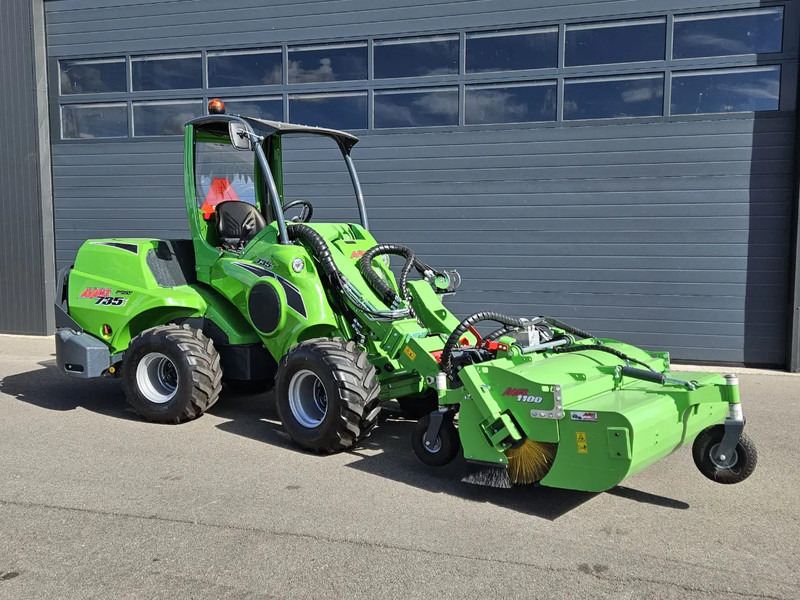 Avant 735i Rental mini-shovel - Compact track loader: picture 1 Avant 735i Rental mini-shovel - Compact track loader: picture 1