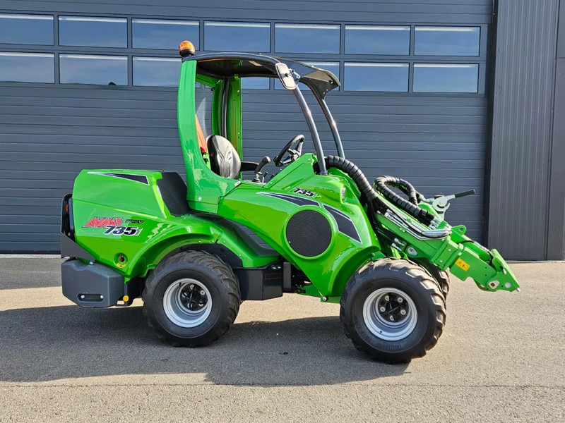 Avant 735i Rental mini-shovel - Compact track loader: picture 2 Avant 735i Rental mini-shovel - Compact track loader: picture 2