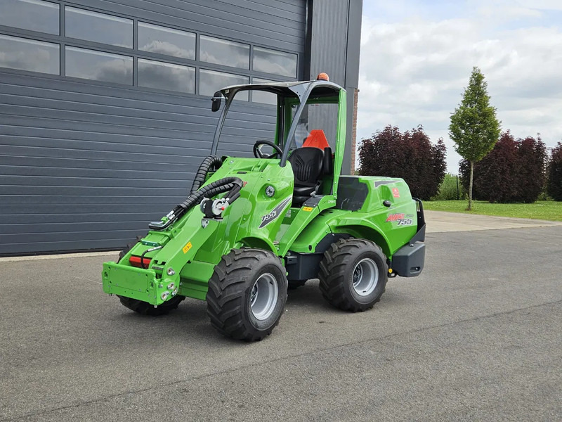 Compact track loader Avant 755i Rental mini-shovel: picture 11