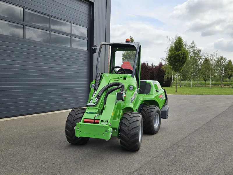 Compact track loader Avant 755i Rental mini-shovel: picture 12