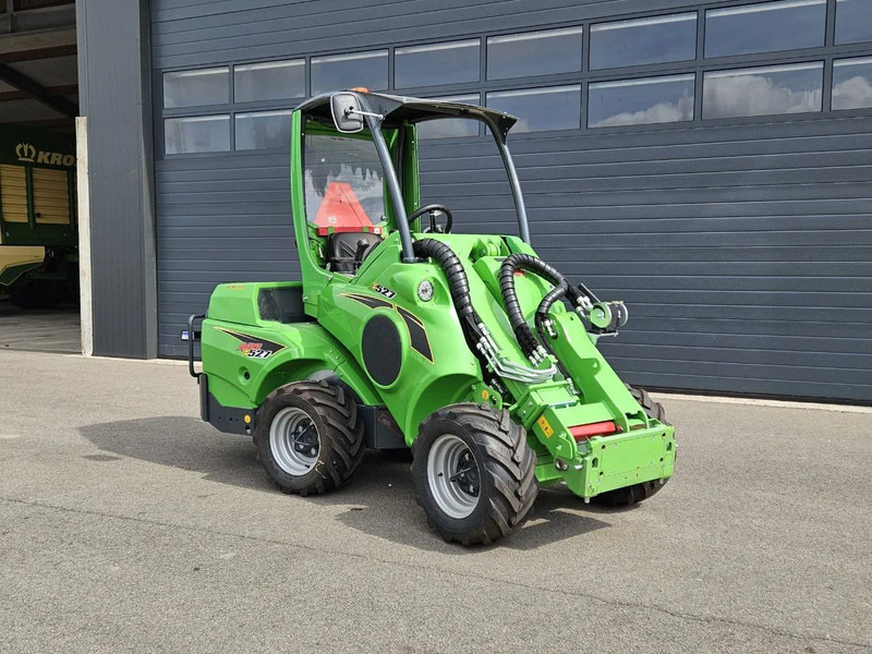 Avant E527 mini-shovel - Compact track loader: picture 1 Avant E527 mini-shovel - Compact track loader: picture 1