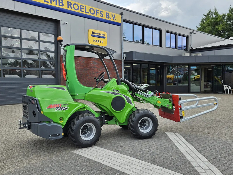 Avant Mini-shovel 735i Rental met Kemp balenklem - Compact track loader: picture 4 Avant Mini-shovel 735i Rental met Kemp balenklem - Compact track loader: picture 4