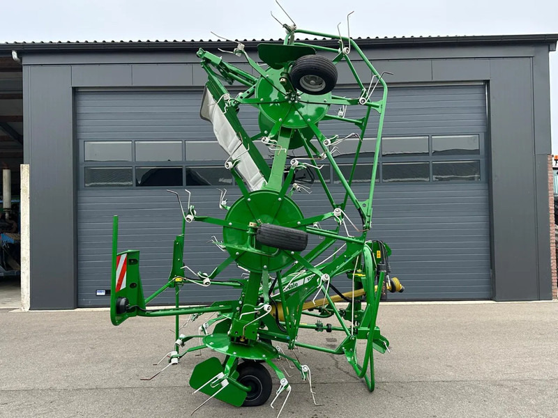 McHale Propel M6 770 - Tedder/ Rake: picture 5 McHale Propel M6 770 - Tedder/ Rake: picture 5