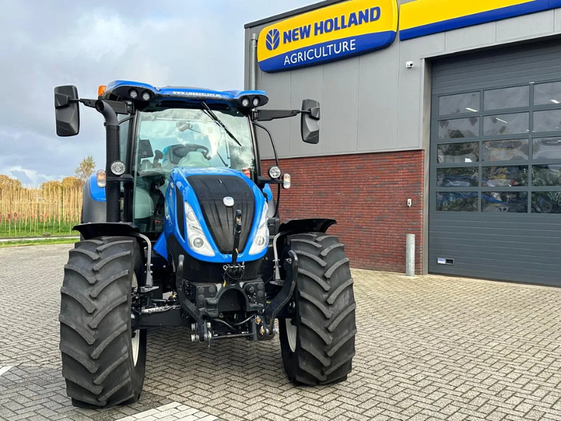 New Holland T5.140 Autocommand - Farm tractor: picture 4 New Holland T5.140 Autocommand - Farm tractor: picture 4