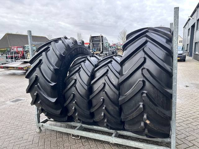 Bridgestone 650/65 R38 + 540/65 R28 VF - Wheels and tires for Agricultural machinery: picture 1 Bridgestone 650/65 R38 + 540/65 R28 VF - Wheels and tires for Agricultural machinery: picture 1