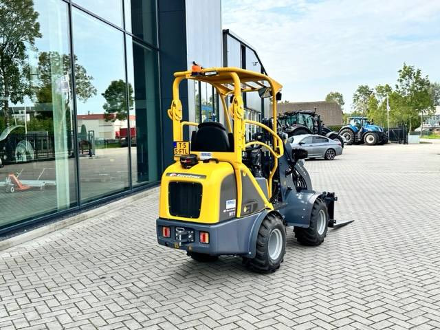 Lease a Eurotrac W11 Minishovel NEW! Eurotrac W11 Minishovel NEW!: picture 13