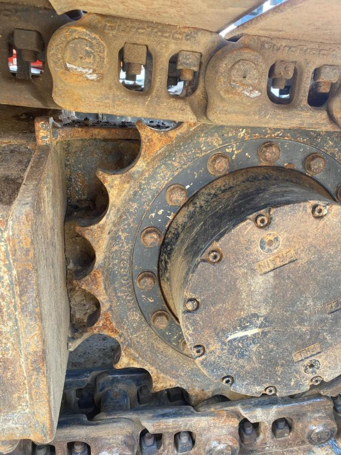 Crawler excavator Case CX135SR: picture 17